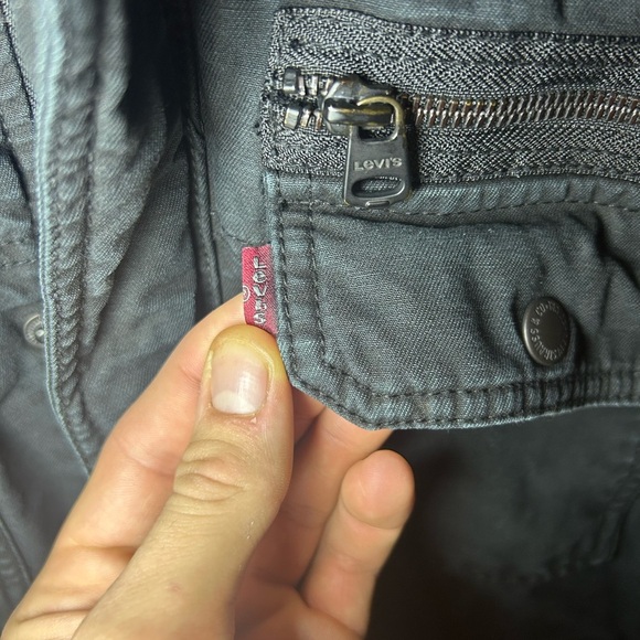 Vintage Levi's denim cargo work jacket - Picture 8 of 14